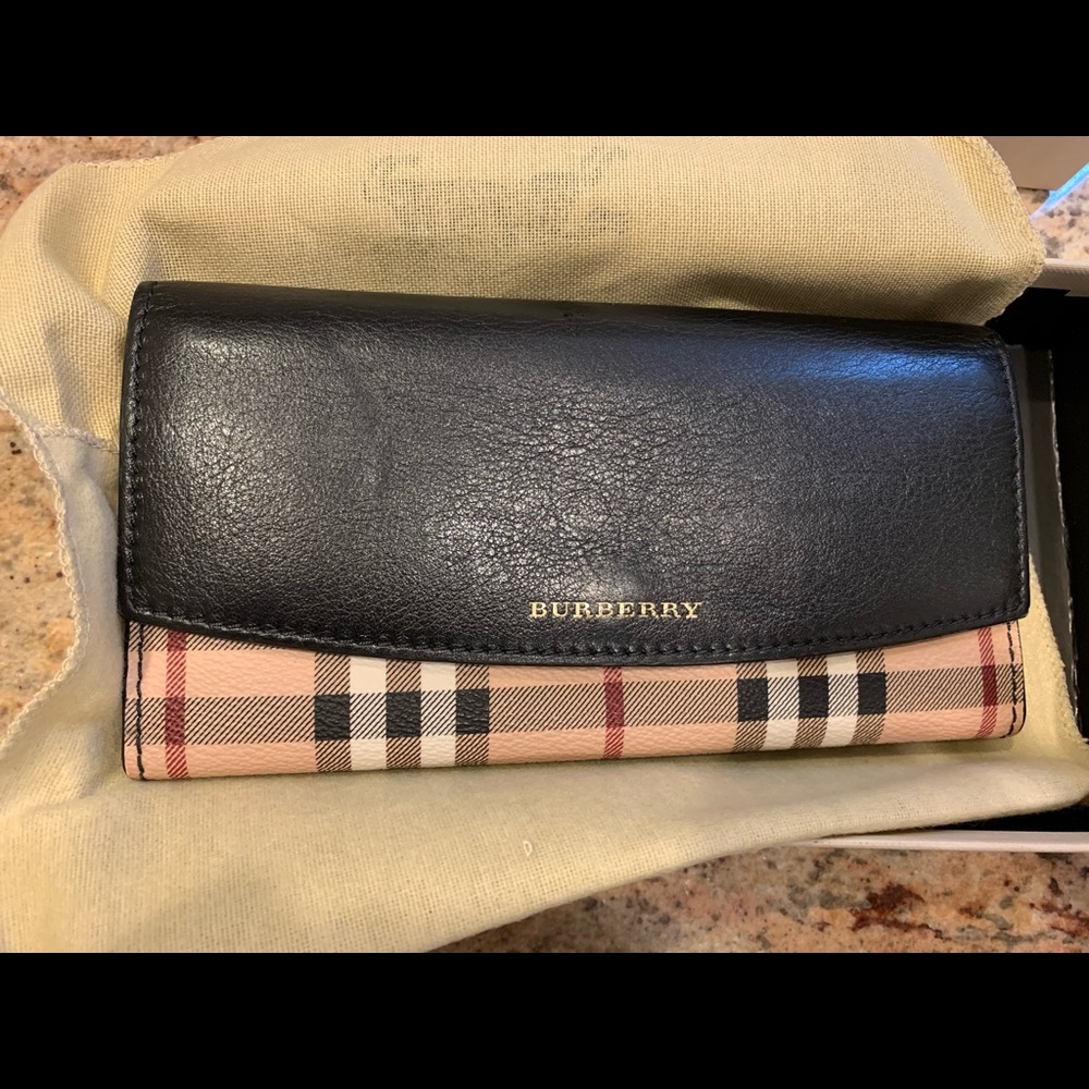 Burberry wallet